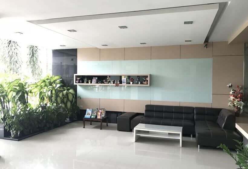 Siri Service Apartment