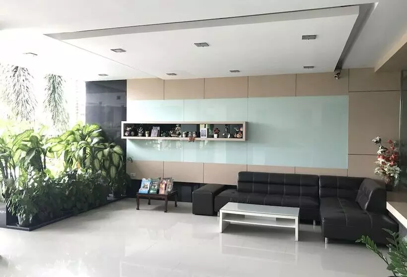 Siri Service Apartment
