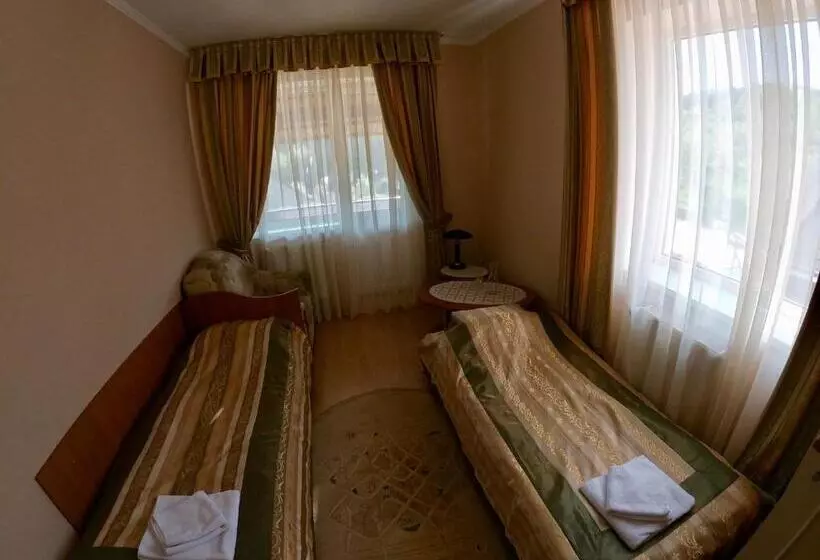 ホテル готель мараморош