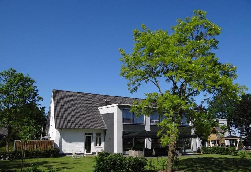 בית מלון כפרי De Slaapfabriek Vakantiehuis En Trainingslocatie