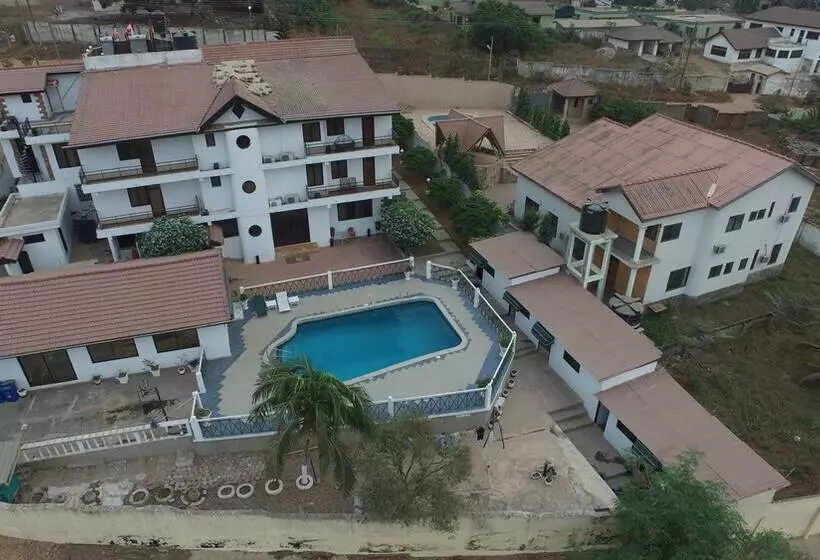 Hill View Hotel Mccarthy Hills