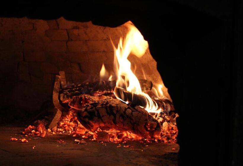 בית מלון כפרי La Locanda Del Borgo