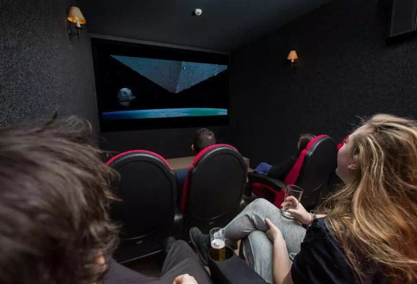 Hotelli Mountain Lodge, Les Crosets