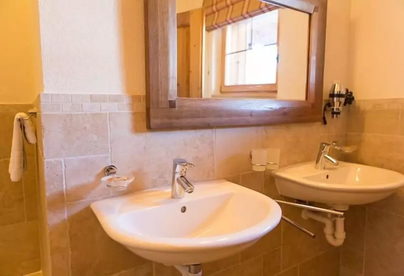 Hotelli Mountain Lodge, Les Crosets