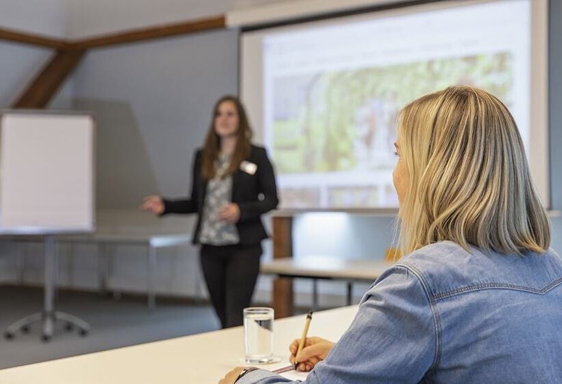 Отель Arenenberg