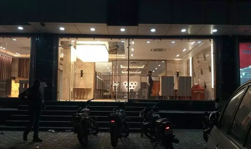 Hotelli Palm Luxury Inn