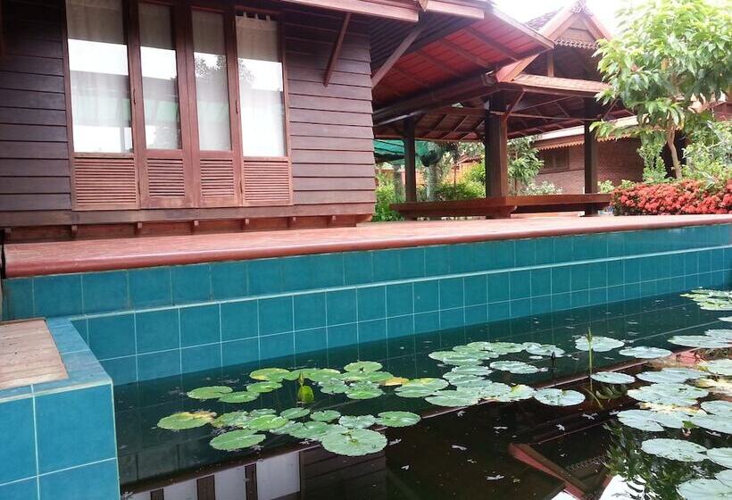 酒店 Rim Nam Kong Homestay & Campsite