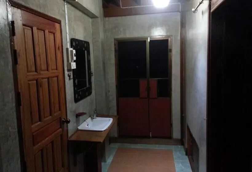 Hotelli Rim Nam Kong Homestay & Campsite
