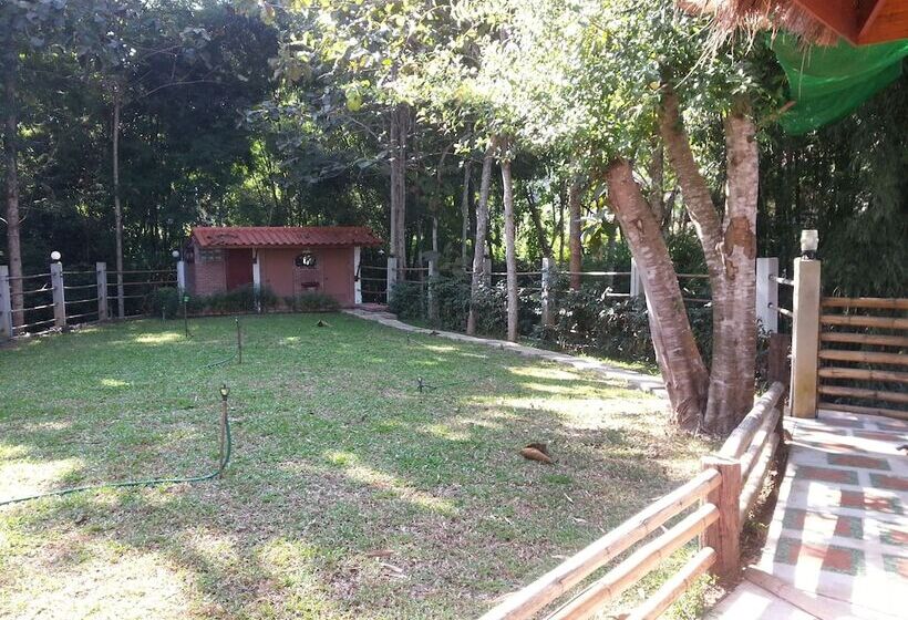 酒店 Rim Nam Kong Homestay & Campsite
