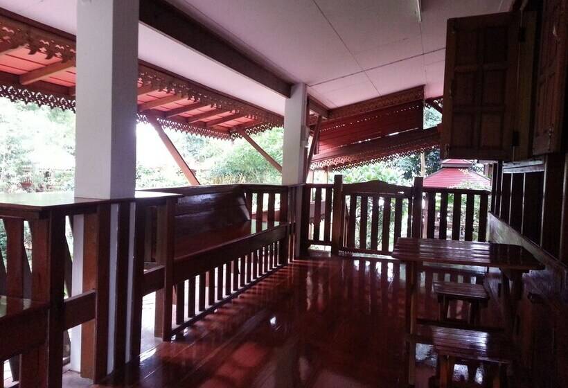 酒店 Rim Nam Kong Homestay & Campsite