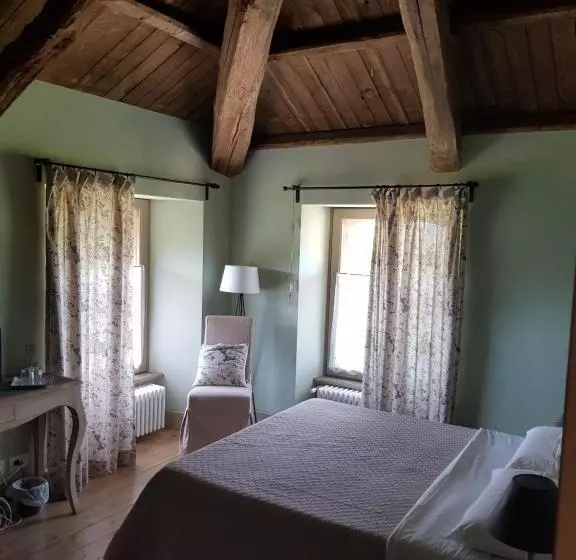 Maaseutuhotelli La Carosera