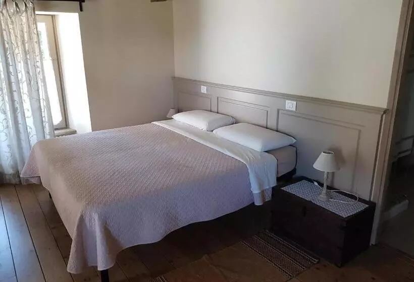 Maaseutuhotelli La Carosera