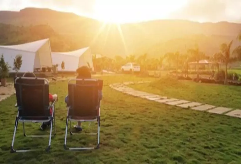 Hotelli Touchwood Bliss