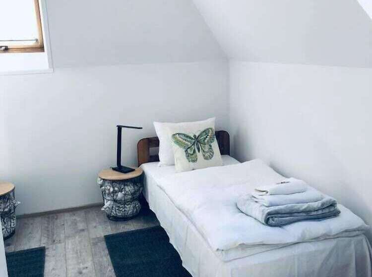 פנסיון Coffee Inn