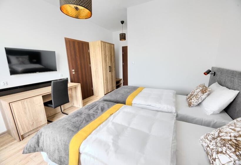 פנסיון Coffee Inn