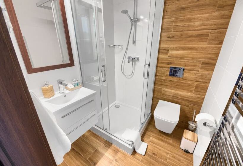 פנסיון Coffee Inn