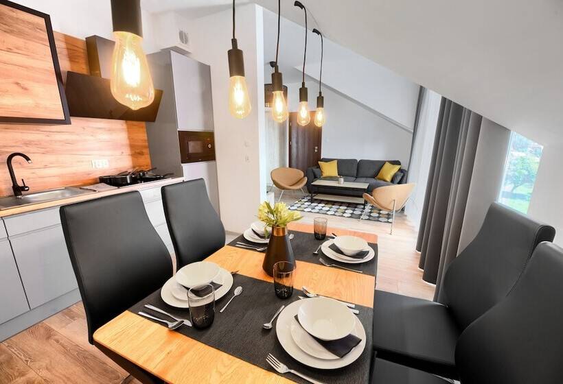 פנסיון Coffee Inn