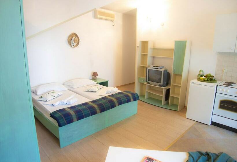 膳宿费 Villa Marin