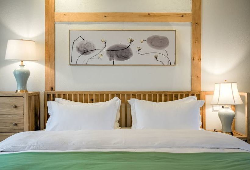 Cămin Floral  Lijiang Huazizai