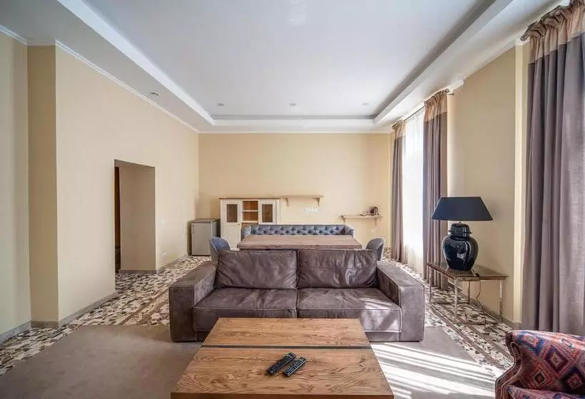 Hotelli Letizia Country Club