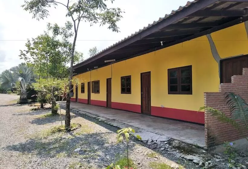 هتل Taweesuckkittiya Resort