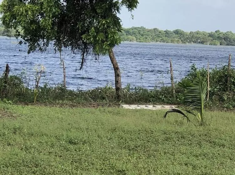 Majatalo Captains Bird Safari Lodge