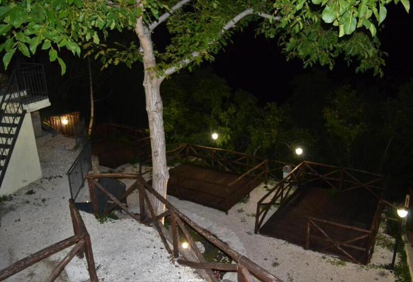 ペンション Magia Del Turano