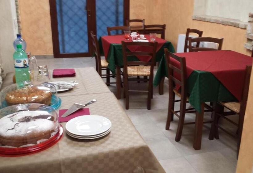 ペンション Magia Del Turano