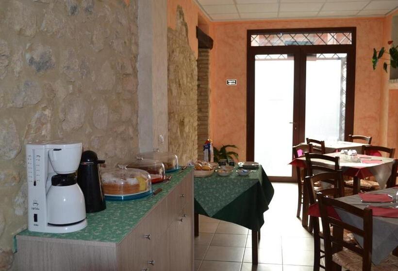 ペンション Magia Del Turano