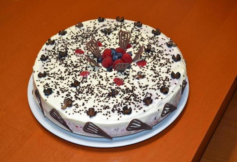 ペンション Magia Del Turano