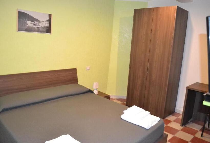 ペンション Magia Del Turano