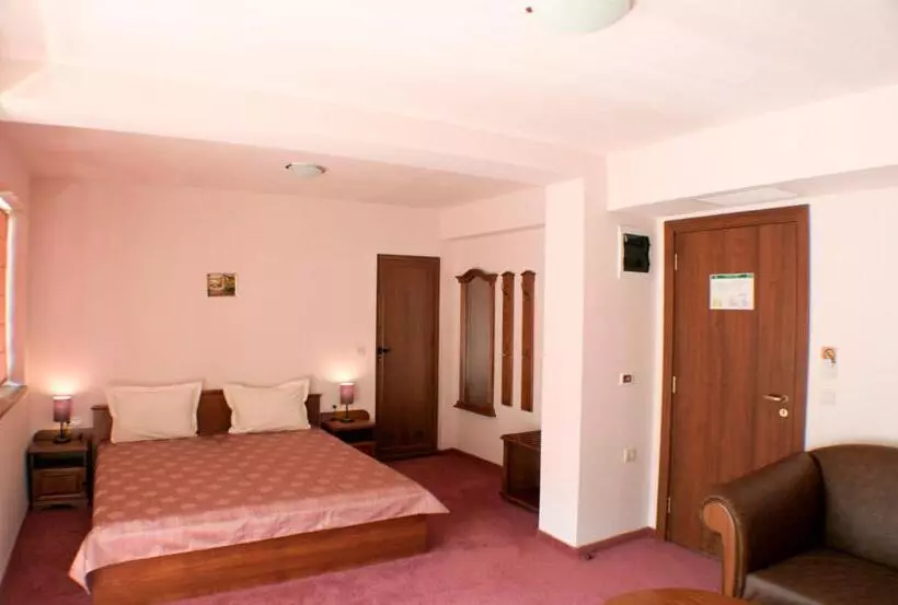 Retkeilymaja Bozhentsi