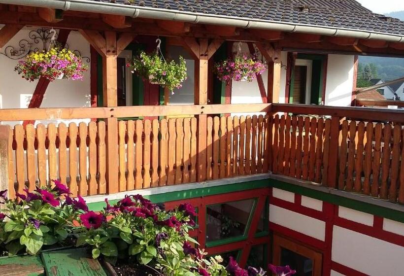 مبيت وإفطار Am Rübenkeller