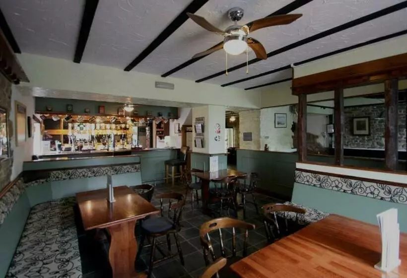 ベッドアンドブレックファースト Emlyn Arms