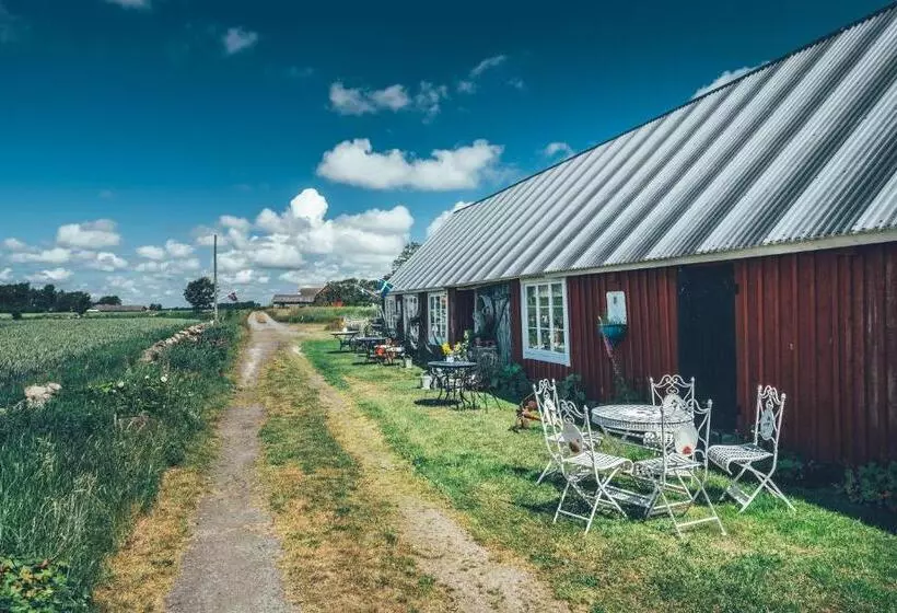 ベッドアンドブレックファースト Farmors Lada