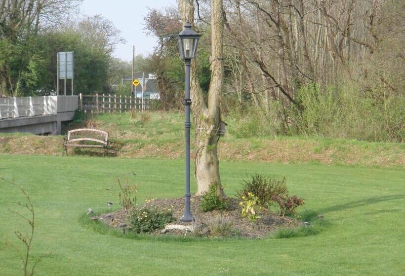 ベッドアンドブレックファースト Woodlands House