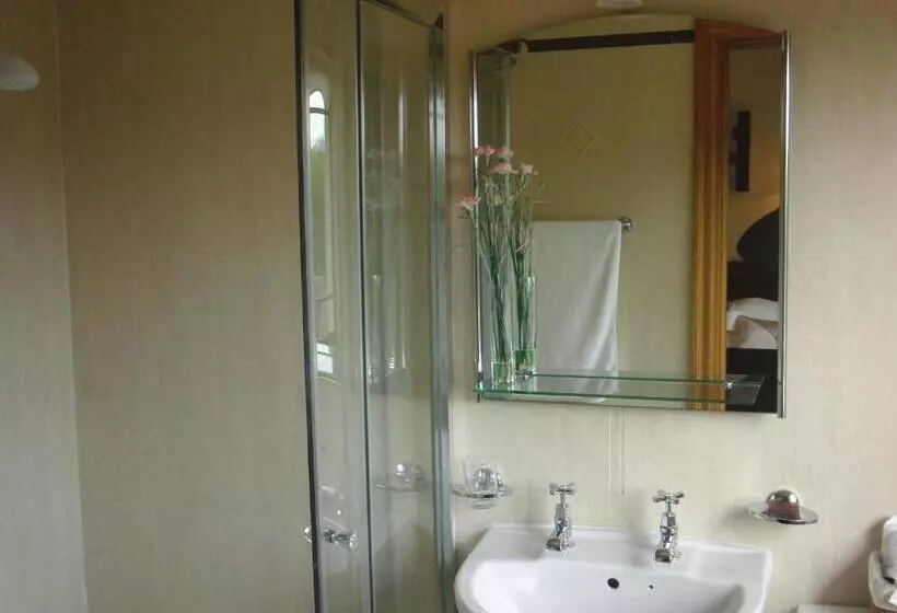 Aamiaismajoitus (B&B) Woodlands House