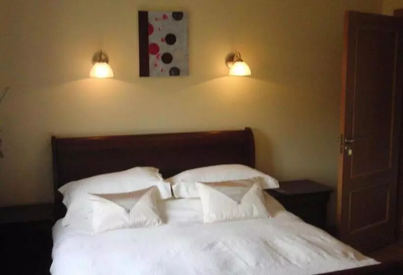 Aamiaismajoitus (B&B) Woodlands House