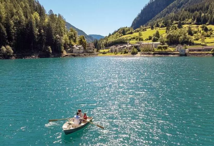 Hotelli Albergo Ristorante Miralago