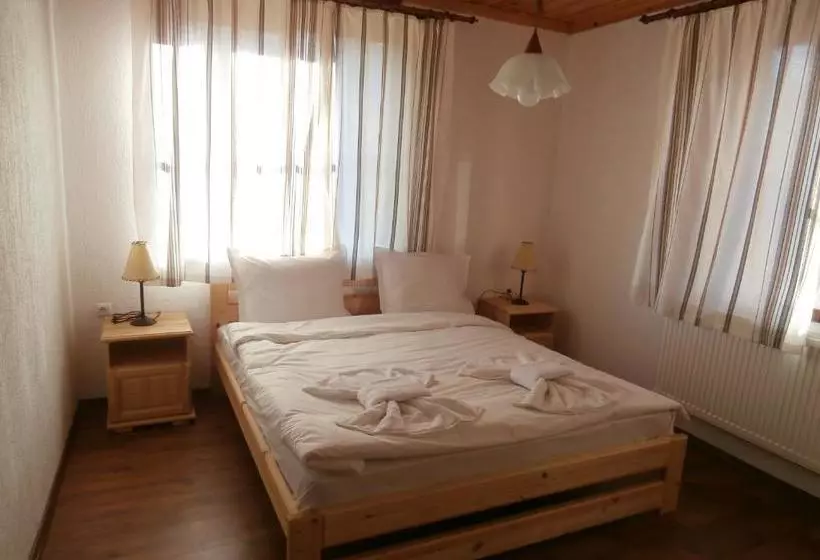 هتل Mitnitsa And Tkzs Biliantsi