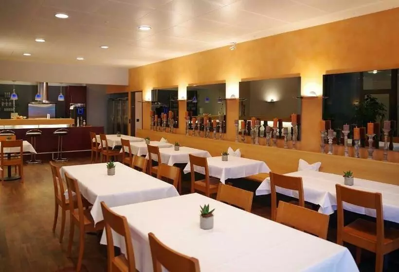 Majatalo Garni Arnegg