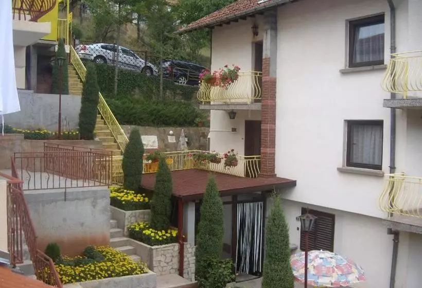 Majatalo Guest House Rusalka