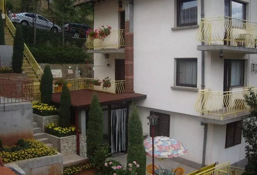 Majatalo Guest House Rusalka