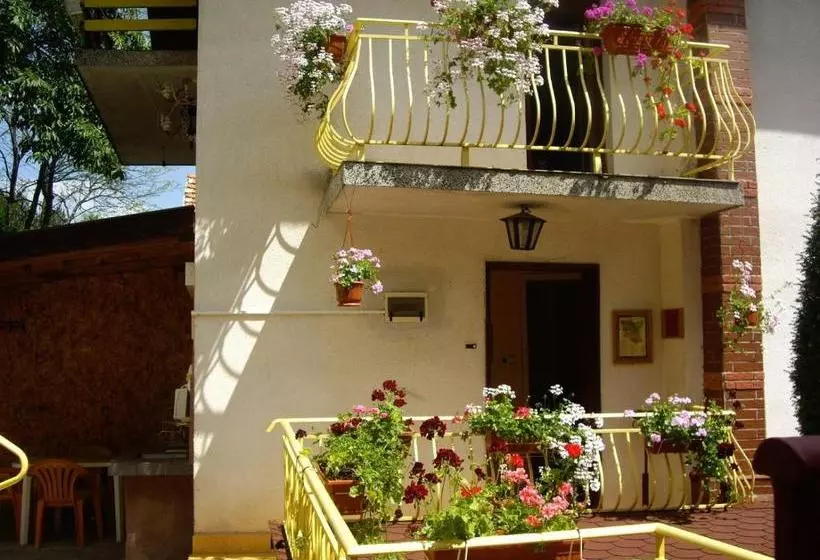 Majatalo Guest House Rusalka