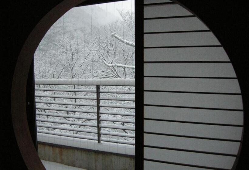 Ryokan Hiranoya