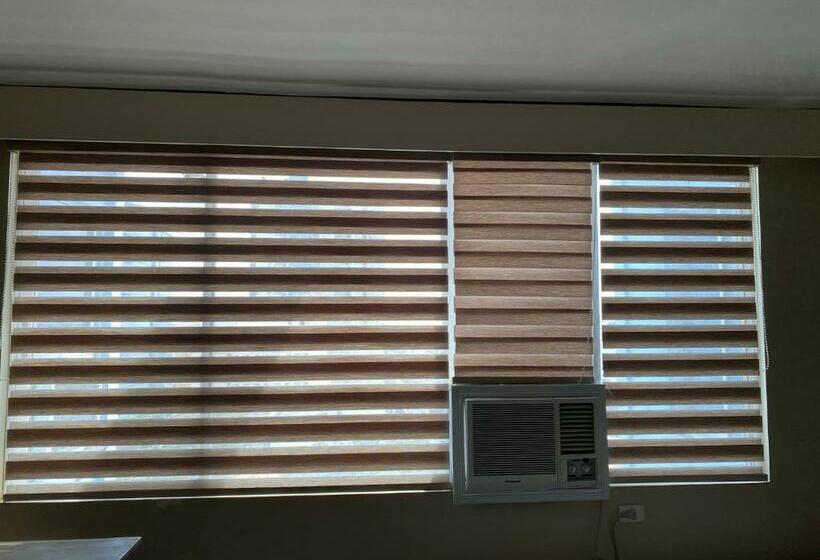 בית מלון כפרי Golden Peak Condo