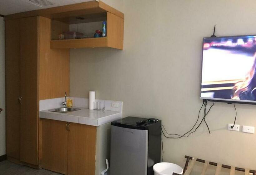 בית מלון כפרי Golden Peak Condo