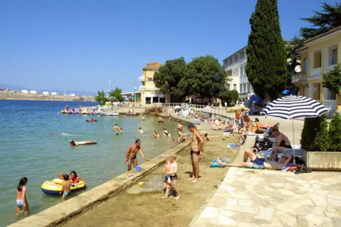 ホテル Adriatic