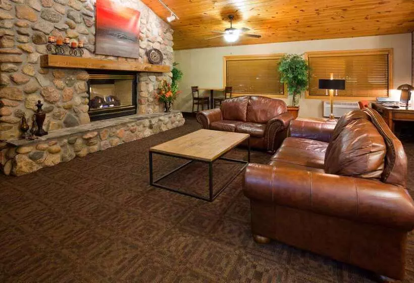 فندق Americinn By Wyndham Bismarck