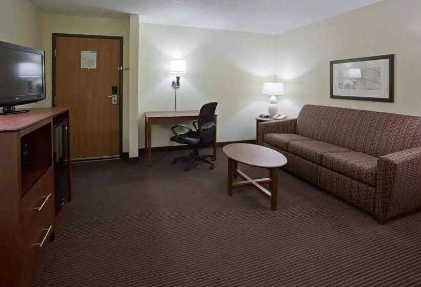 فندق Americinn By Wyndham Bismarck